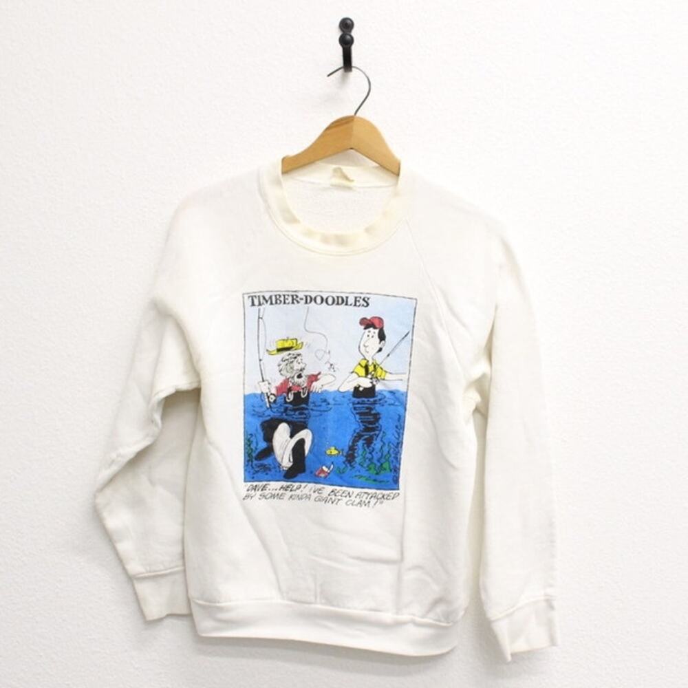 Vintage 90s I’ve Been Attacked Fishing White Funny Sweatshirt Men’s Medium